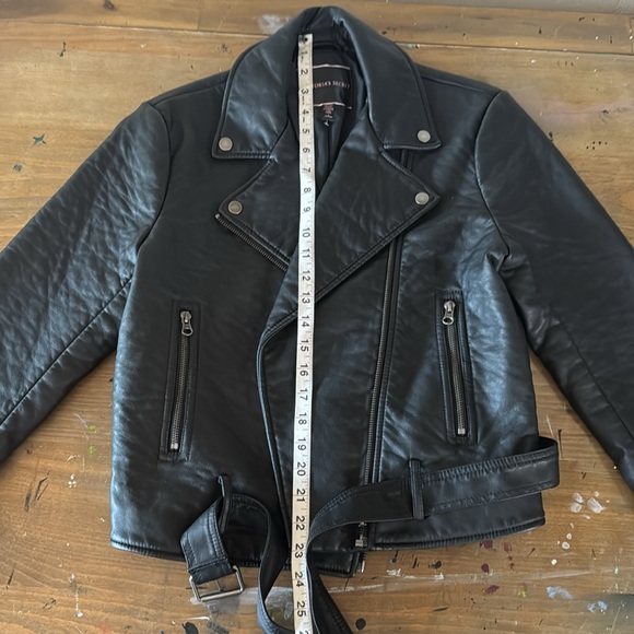 Victoria's Secret Black Leather Motorcycle Jacket with Quilted Shoulders M NWOT - Picture 5 of 6